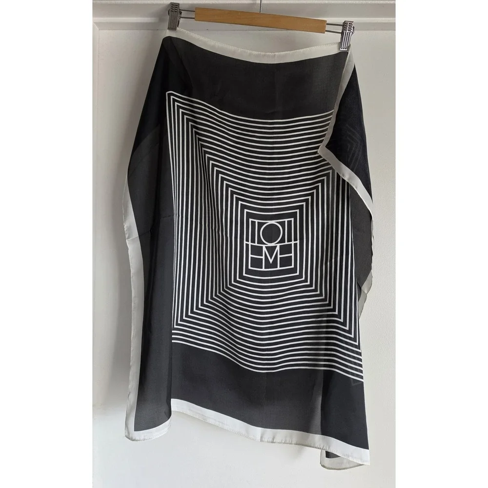 Black White Geometric Bandana 28in Unisex Wrap Scarf Head Neck Kerchief